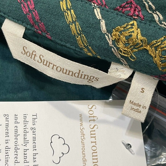 NWT Soft Surroundings Terrare Tunic Shirt Size S Green Embroidered - Picture 9 of 12
